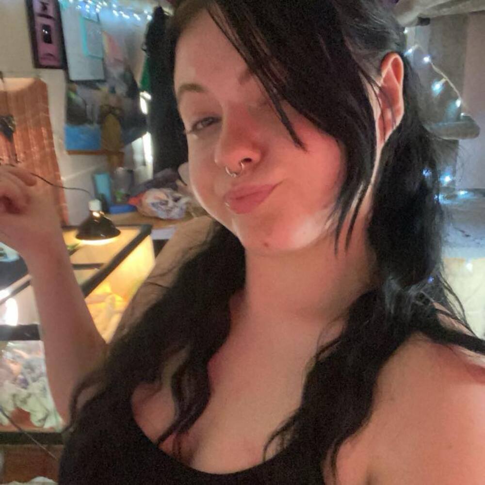 Meet your Posher, Hailey